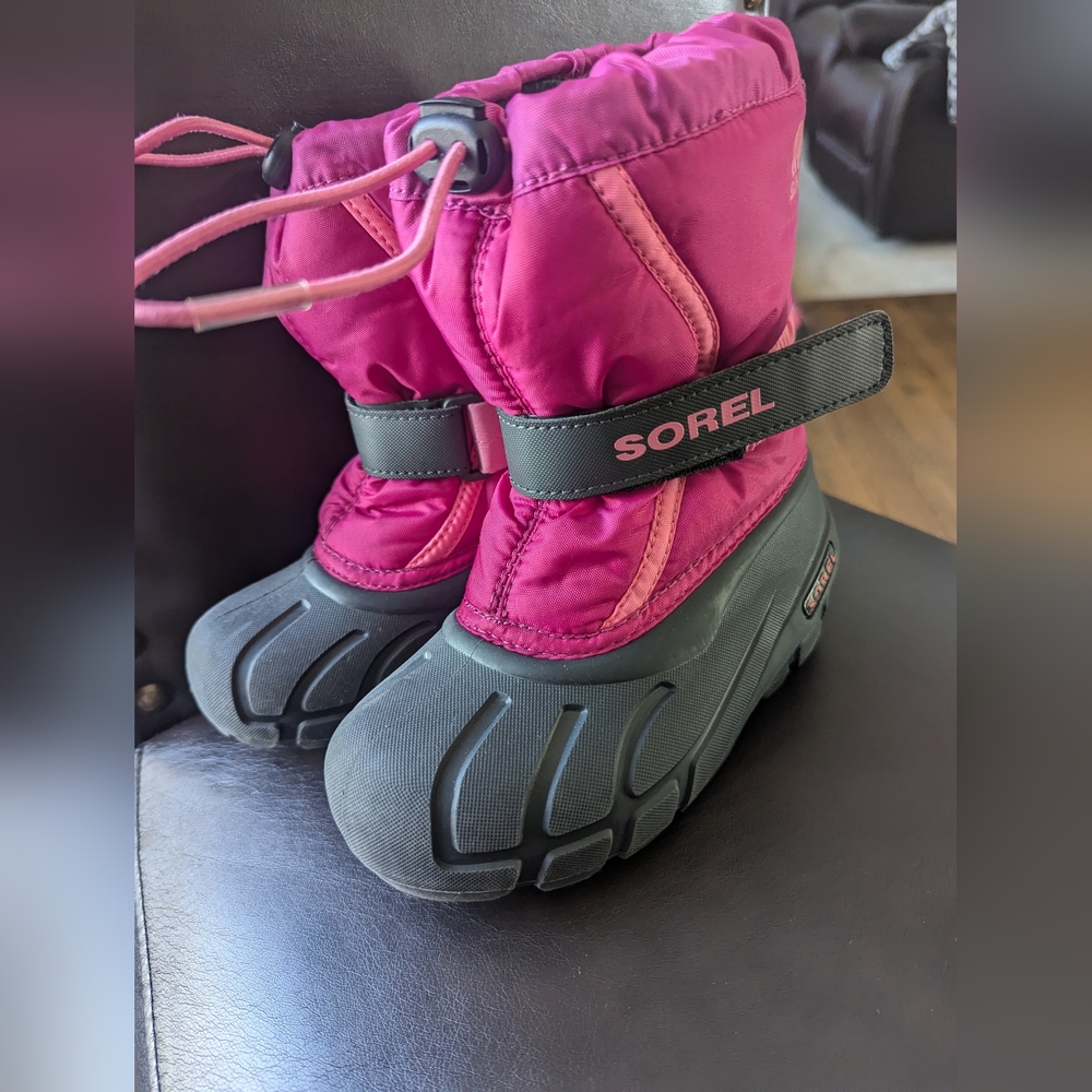 Hot Pink Sorel Snow Boots, size 11T